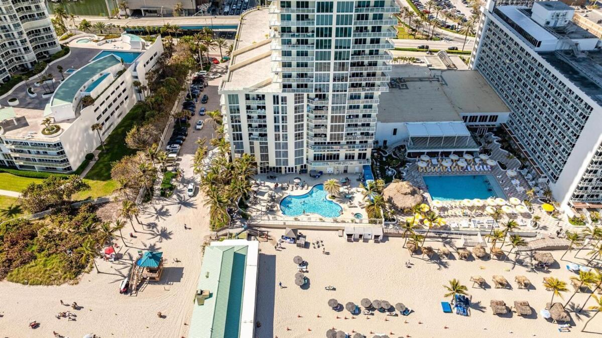 Luxury 2-Bedrooms Oceanfront Condo In Sunny Isles サニーアイルズビーチ エクステリア 写真